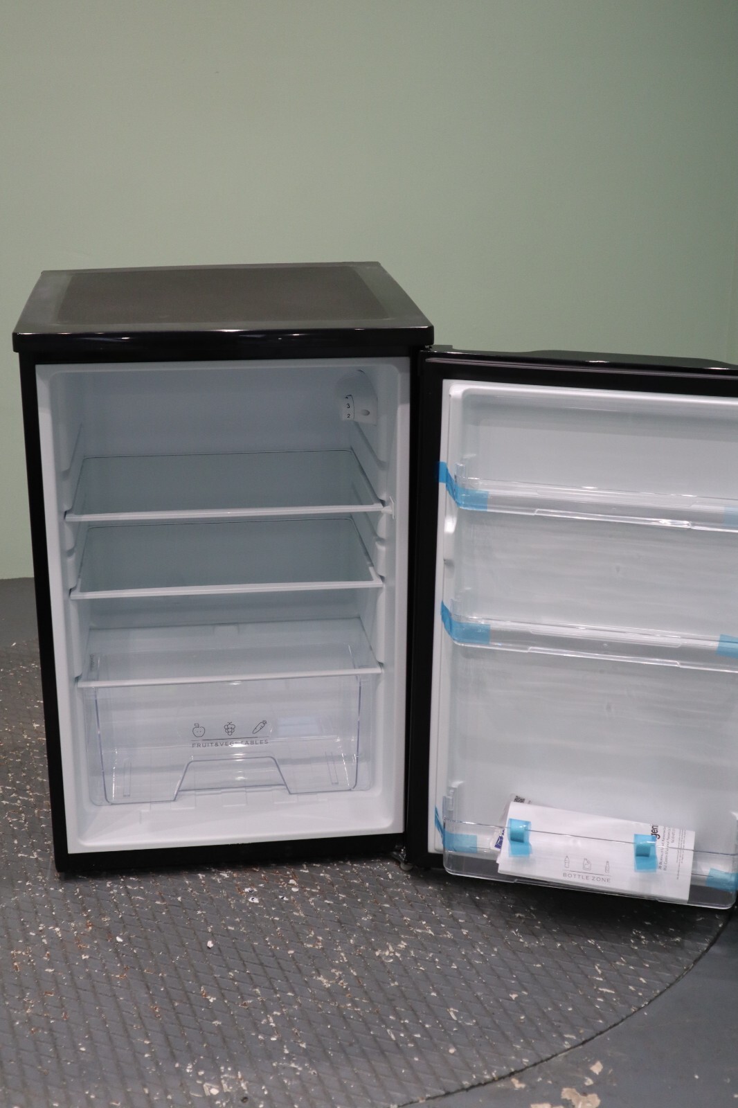 Igenix Under Counter Larder Fridge Black Freestanding 55cm Wide IG255B eBay