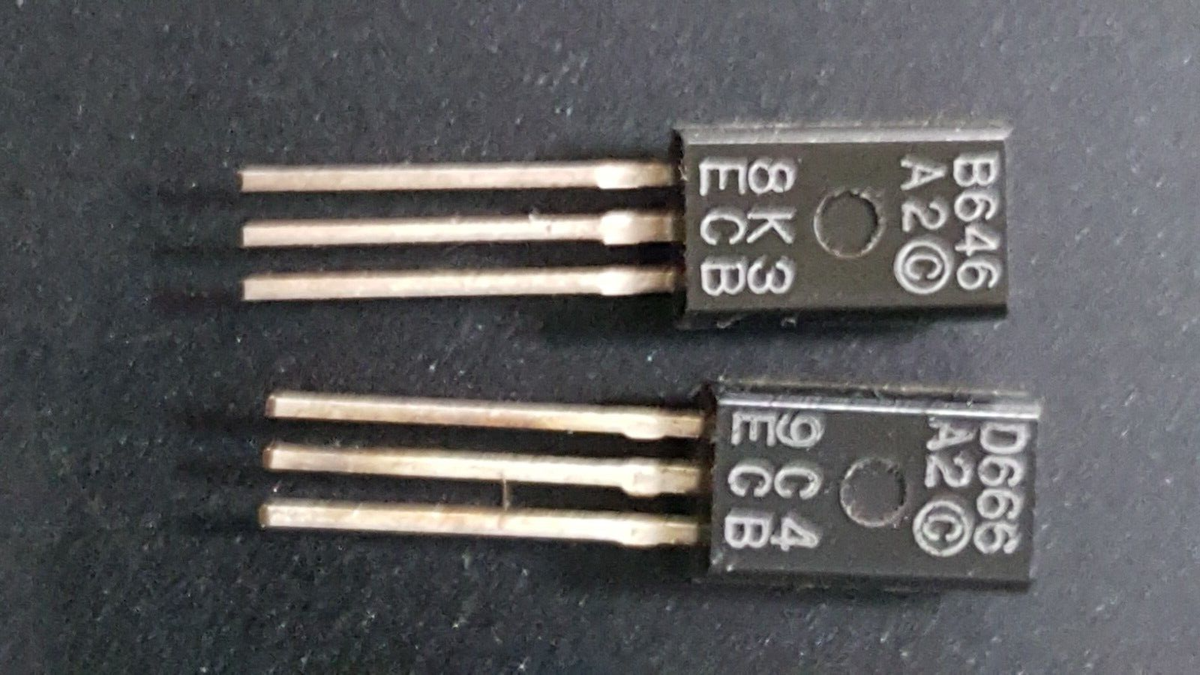 Hitachi 2SB646A & 2SD666A complimentary Transistors obtained from