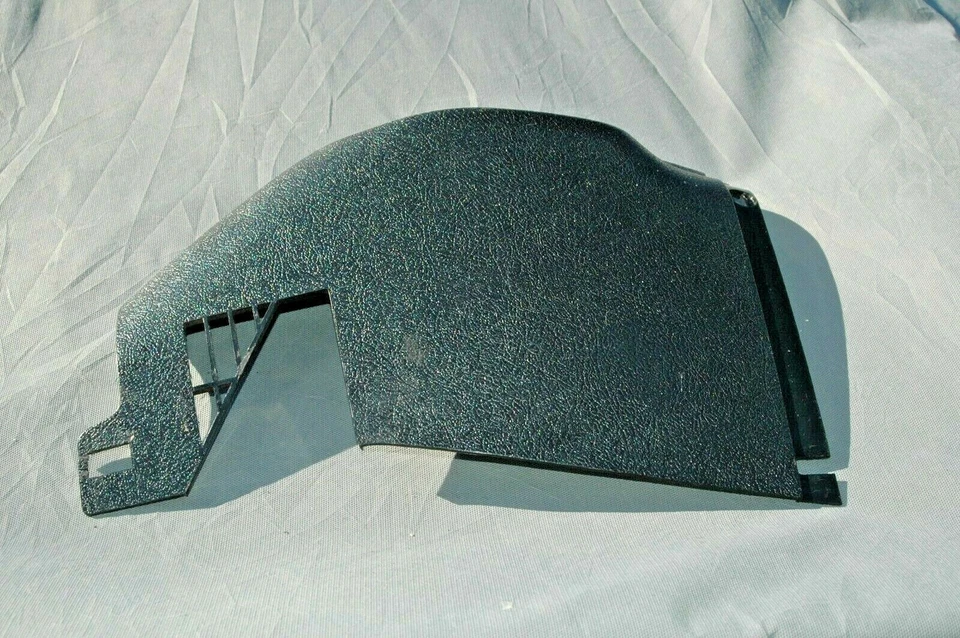 Volvo 240/244 1986-1987 tablero central panel rodillera moldura (derecha) negro Foto 2 de 4