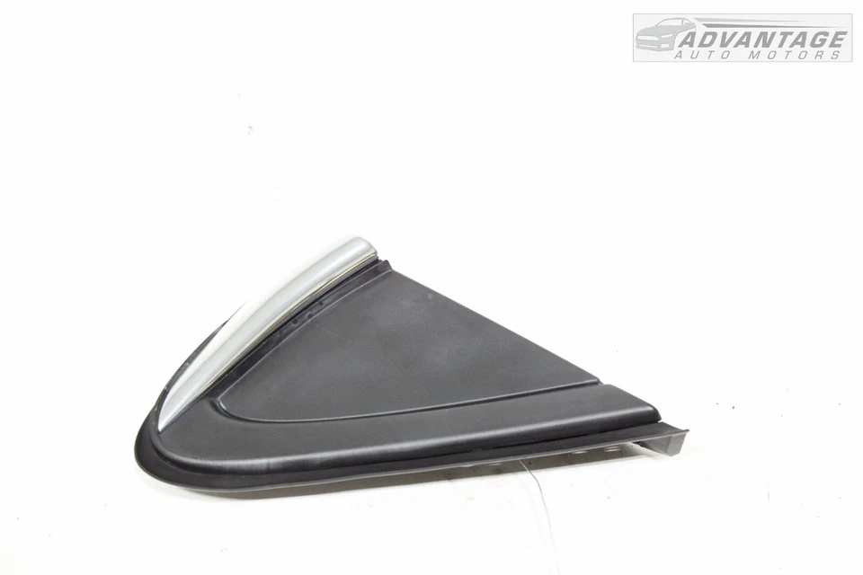 Chevrolet Cruze 2016-19 guardabarros del pasajero delantero moldura de esquina superior trasera OEM Foto 2 de 4