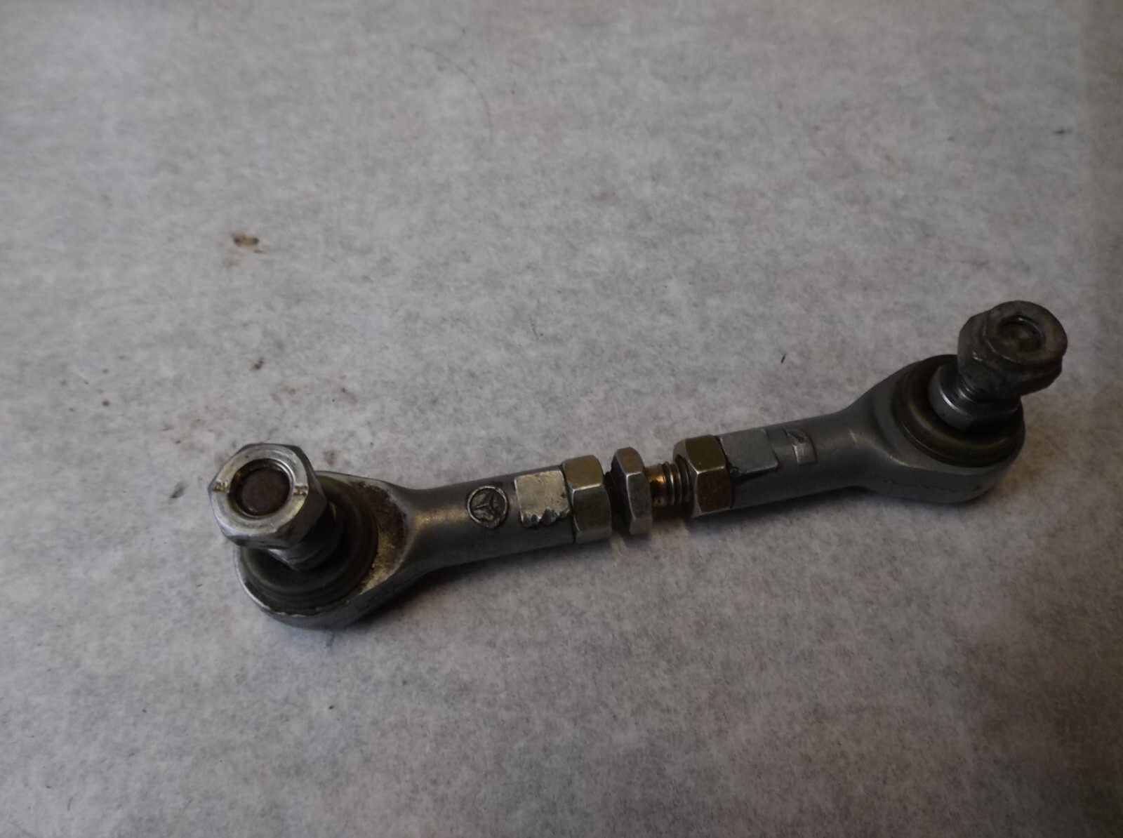 Mercedes W123 W126 R107 Self Leveling Suspension SLS valve Hydraulic