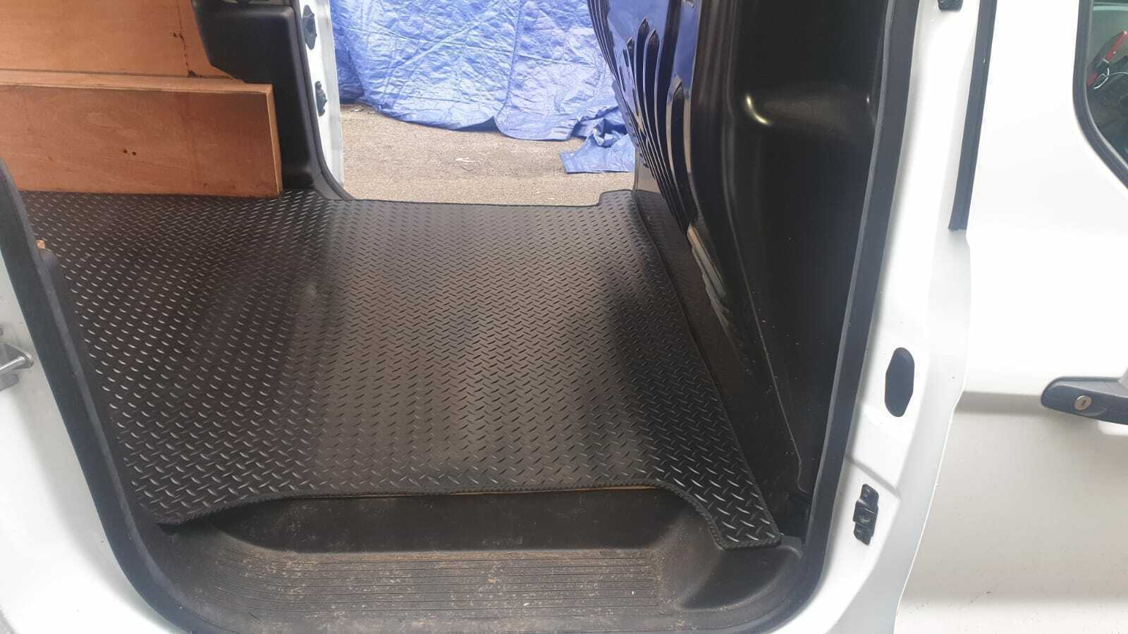 Picture 3 of 4