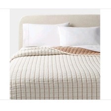 Threshold Yarn Dye Crinkle Grid Quilt Ivory/camel King Size