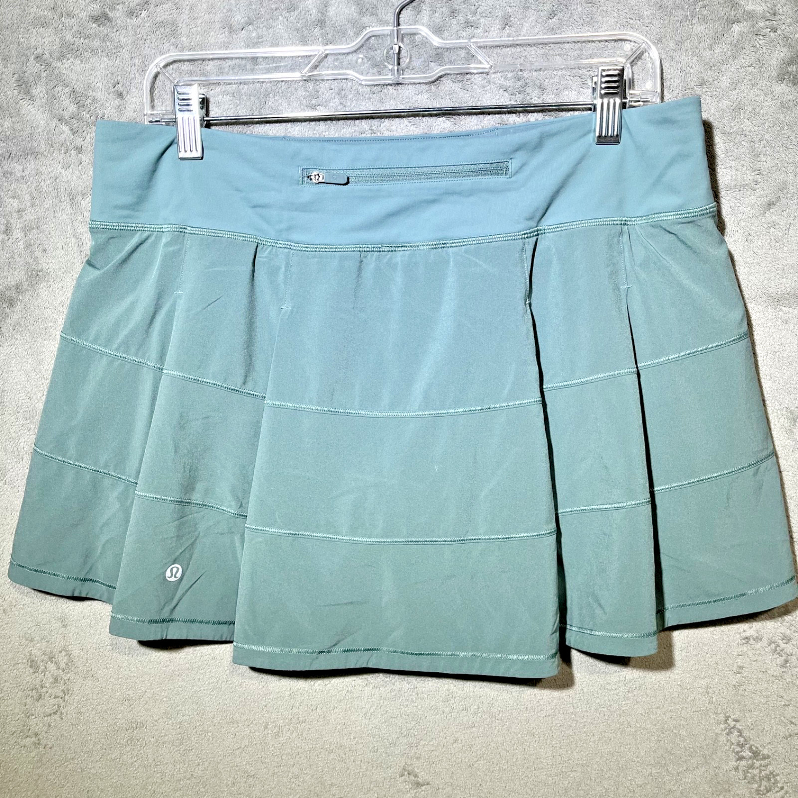 Lululemon Pace Rival Skort 10 Tall  Green Tennis Golf Running Active Skirt