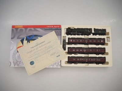 Hornby R2660M The Norfolkman Zugpackung Britannia Klasse & 3 Reisebusse getestet verpackt