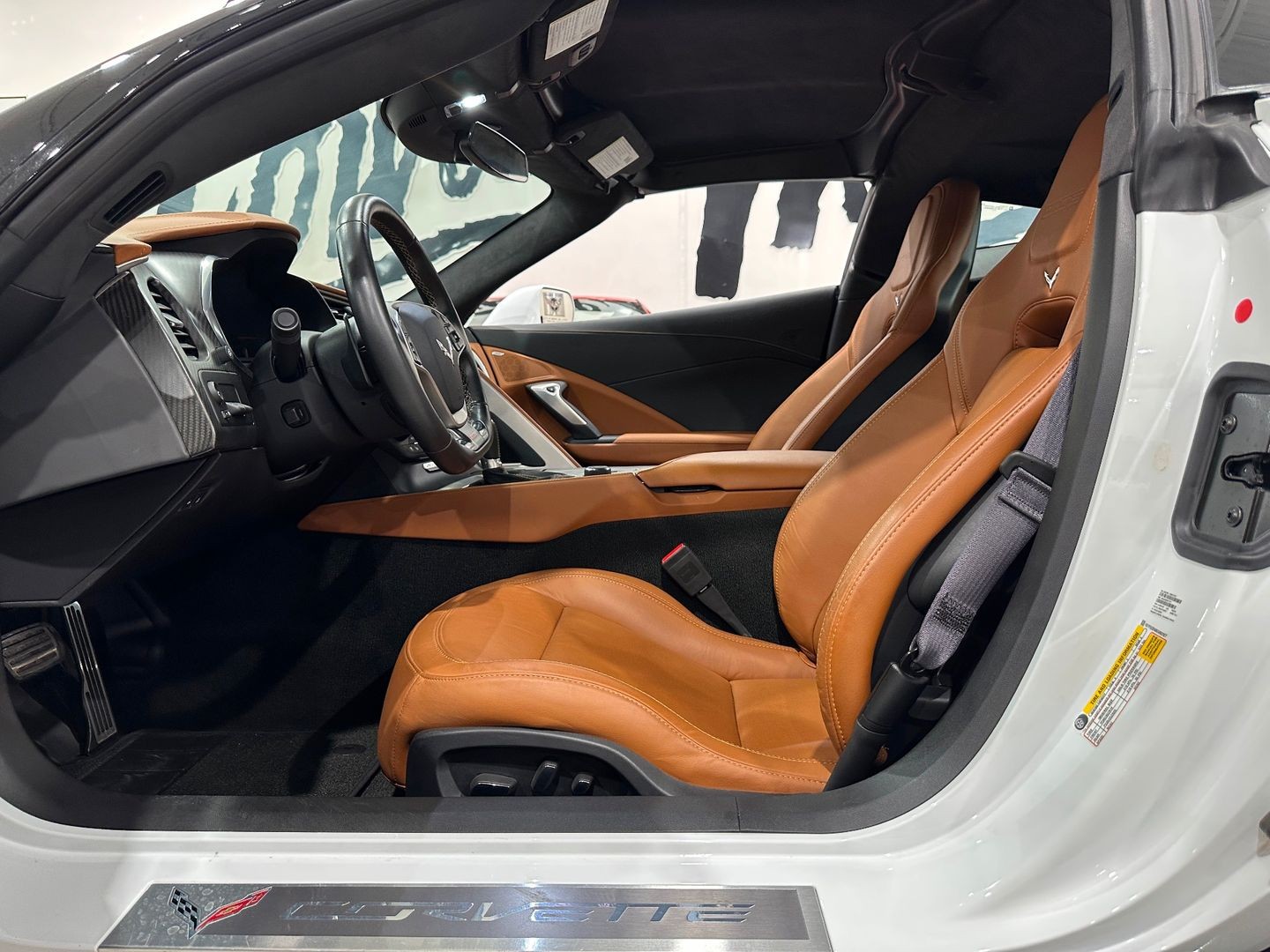 2016 [G8G] Arctic White Chevrolet Corvette   | C7 Corvette Photo 10