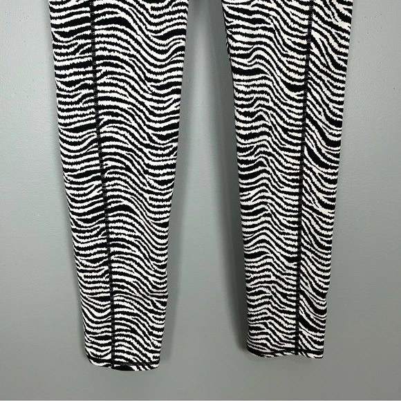 Leggings elásticos J. McLaughlin Performance para mujer talla L bolsillos laterales cebra Foto 3 de 4