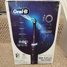 Oral-B iO Series 5 Deep Clean + Whiten Rechargeable Electric Toothbrush