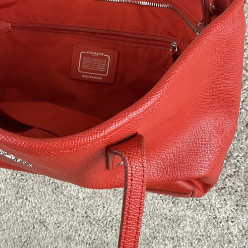 Coach Crossgrain Leather Coach F57522 City Zip Tote Handbag Red **READ** - Picture 8 of 10