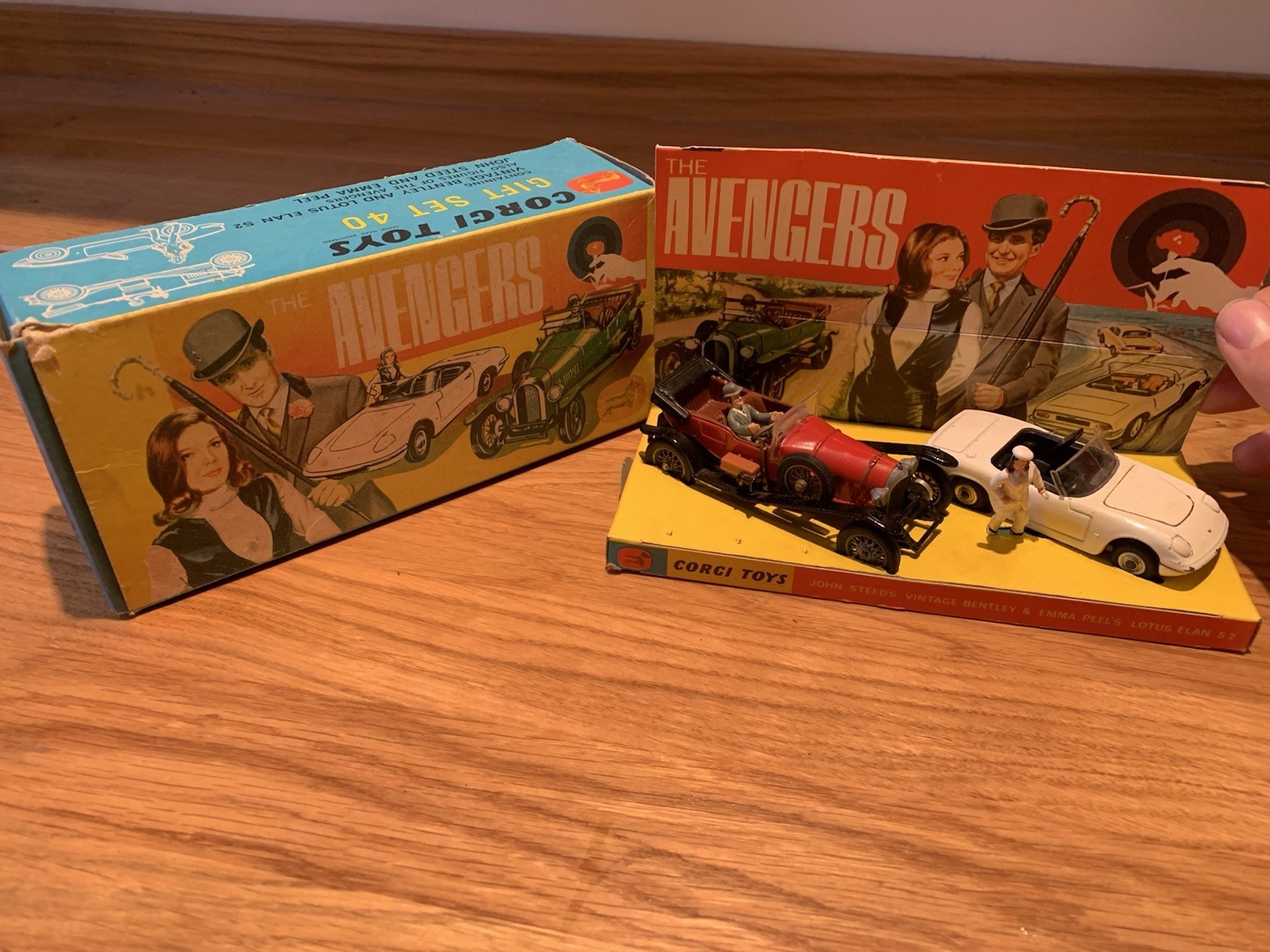 Corgi 40, Avengers Set - Free Price Guide & Review