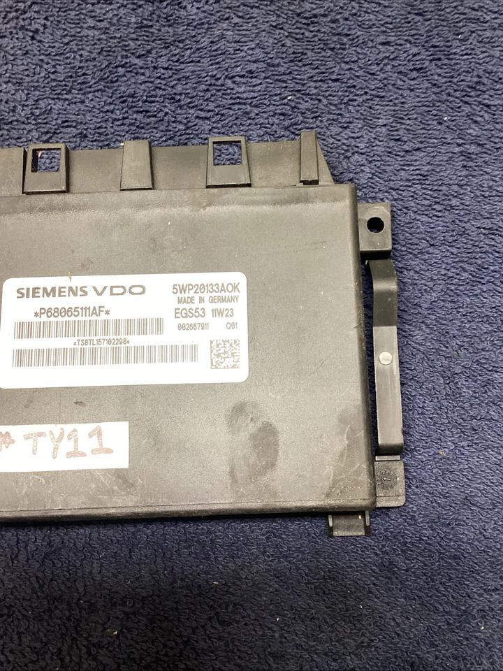 Unidad de módulo de control informático de transmisión Dodge Charger 2011-2012 TCM 68065111AF Foto 3 de 4