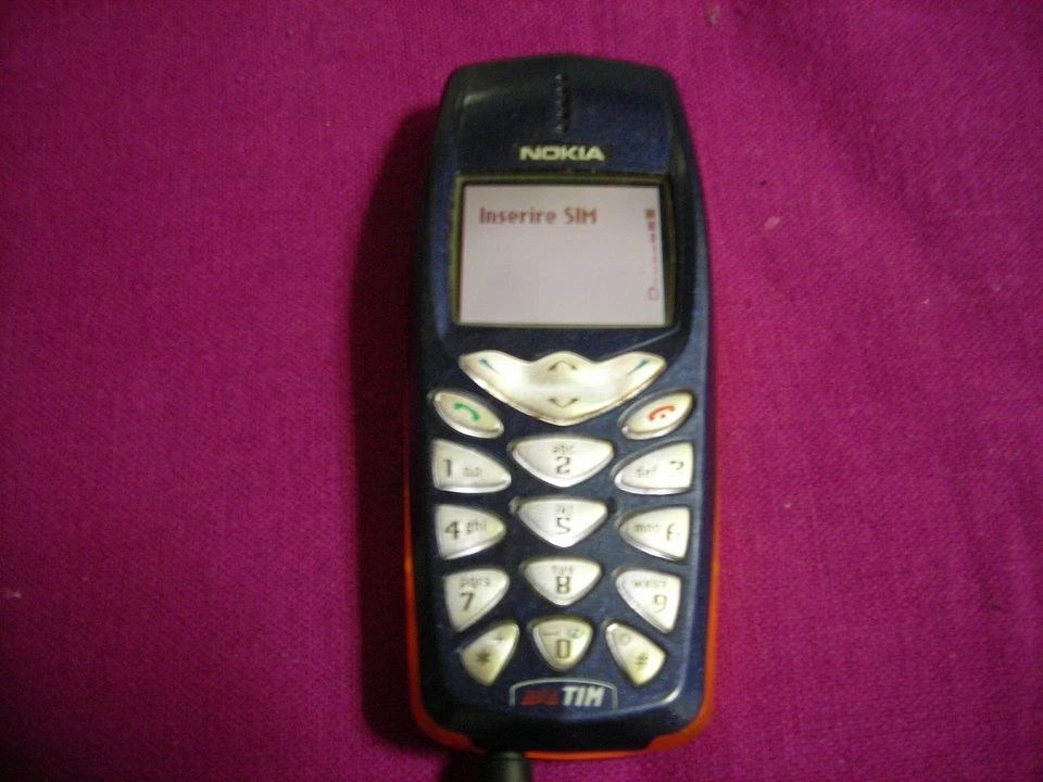 NOKIA 3510i COMPLETO DI CARICABATTERIA ORIGINALE - Immagine 2 di 4