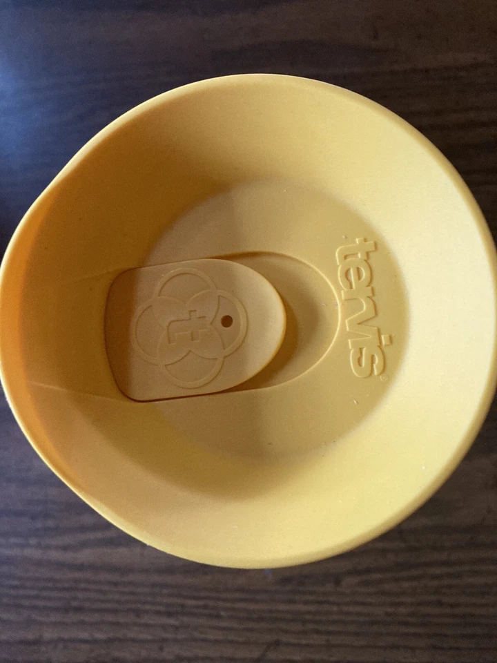 Copo Tervis Pittsburgh Penguins 2016 Stanley Cup 16 onças com tampa amarela - Imagem 4 de 4