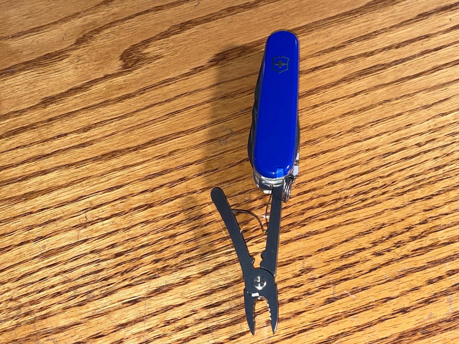 New Victorinox Swiss Army 91mm Knife ANGLER PLUS in Cobalt Blue eBay