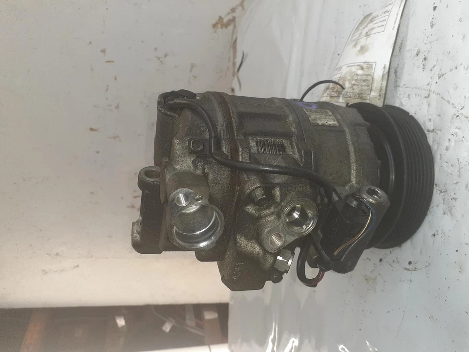 Compresor de aire acondicionado usado se adapta a: Audi Q7 2011 3,0 L gasolina grado A Foto 2 de 4