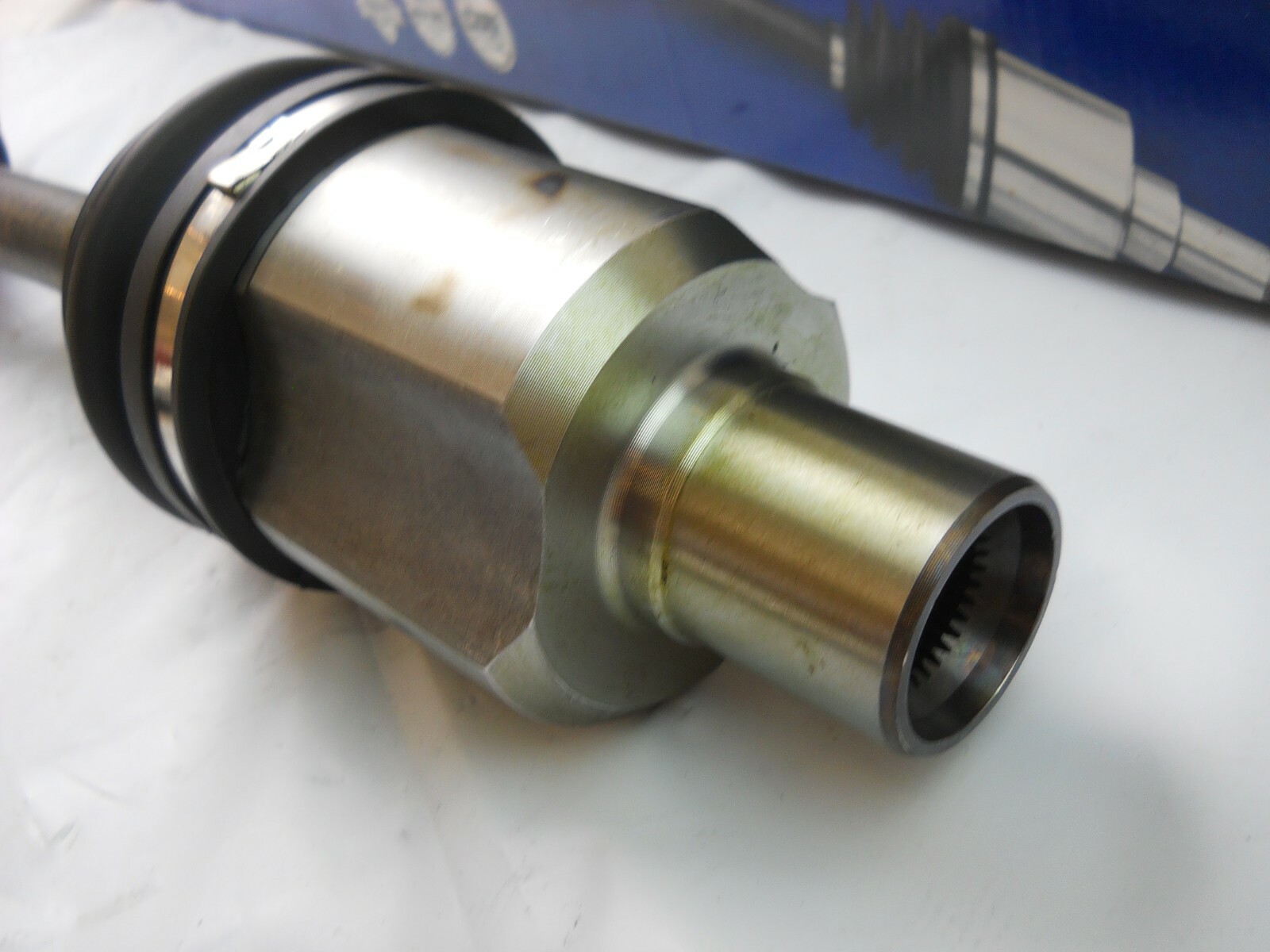 CV+Axle+AssemblyNew+CV+Axle+GSP+NCV10250+fits+2003+Saturn+Vue for sale