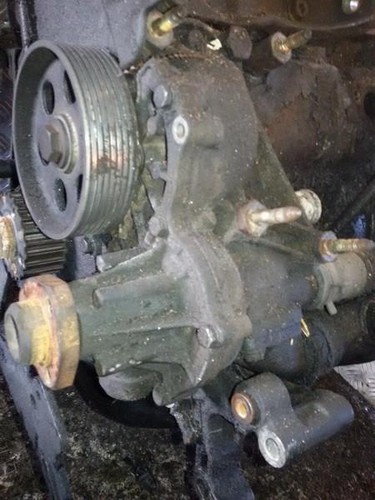 037121019 Wasserpumpe  Volkswagen Caddy DE162631-72