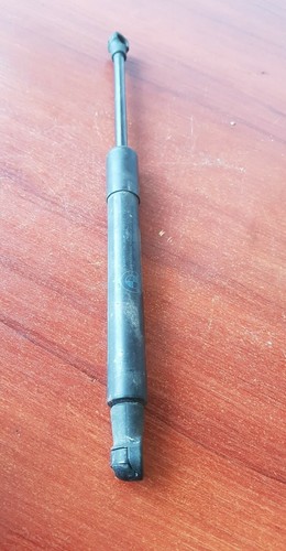 BMW E60 E61 MOTORHAUBE MOTORHAUBE FEDER STOSSDÄMPFER FEDERBEINE 7008745