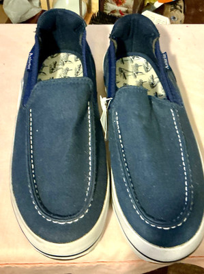 mens pair of Anchor Bay slip on shoes navy blue size 8