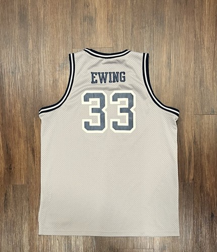 Maillot Vintage NCAA Georgetown Hoyas #33 Patrick Ewing - Majestic, Taille XL Jeunesse (Occasion)