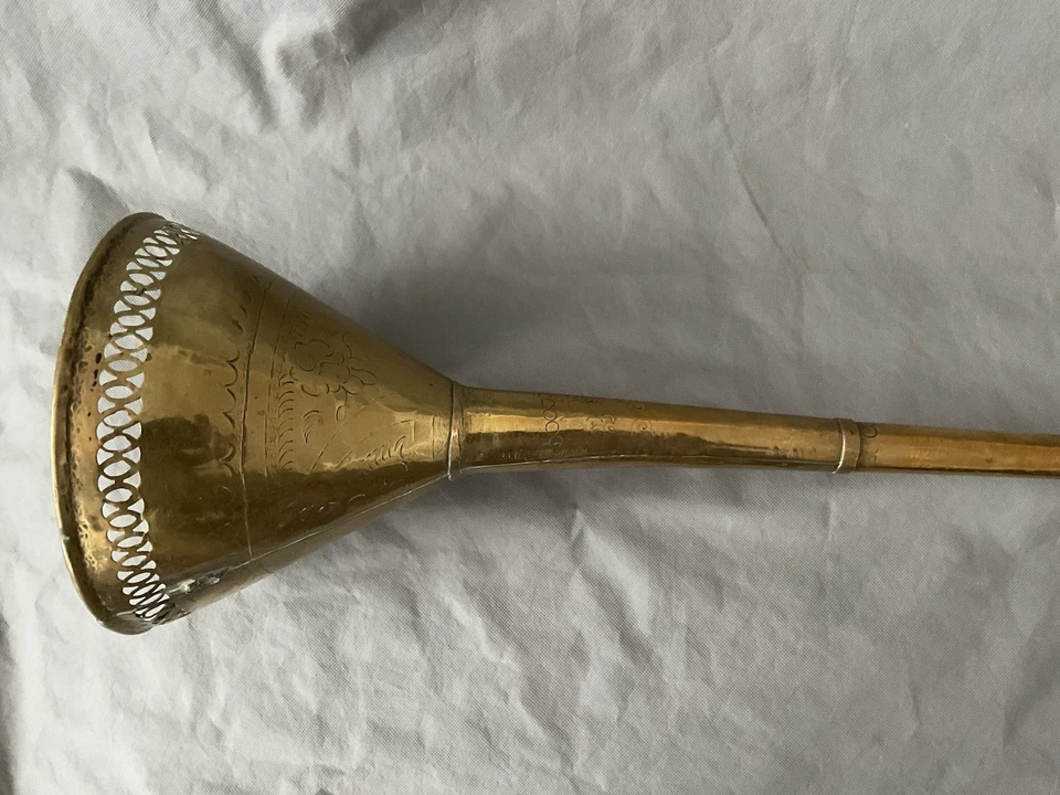 Ancien long instrument de musique nafir sorte de buisine trompette en laiton - Photo 2/4