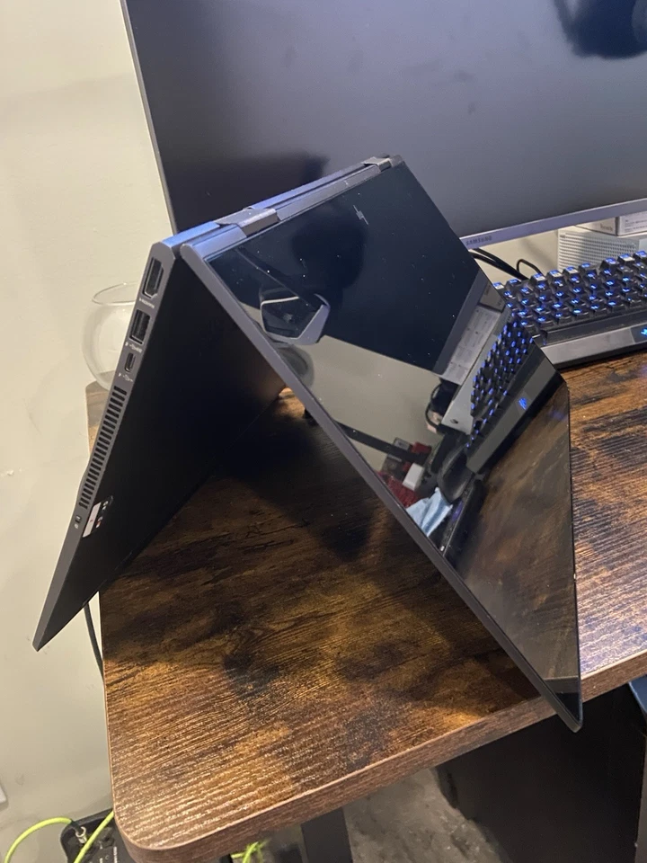 Portátil/Portátil HP ENVY x360 15.6" (256GB SSD, AMD Ryzen 5, 4.30 GHz, 8GB) Foto 4 de 4