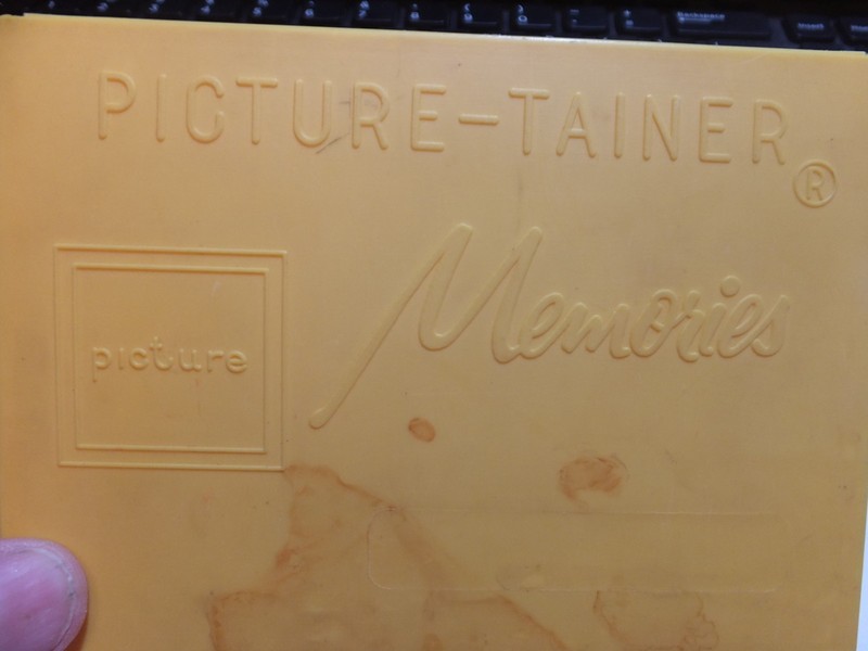 Vintage Picture-Tainer Memories Case  From 1960’s