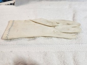 1989 Original Nintendo NES Power Glove 99% complete Missing The 4 Round Stickers