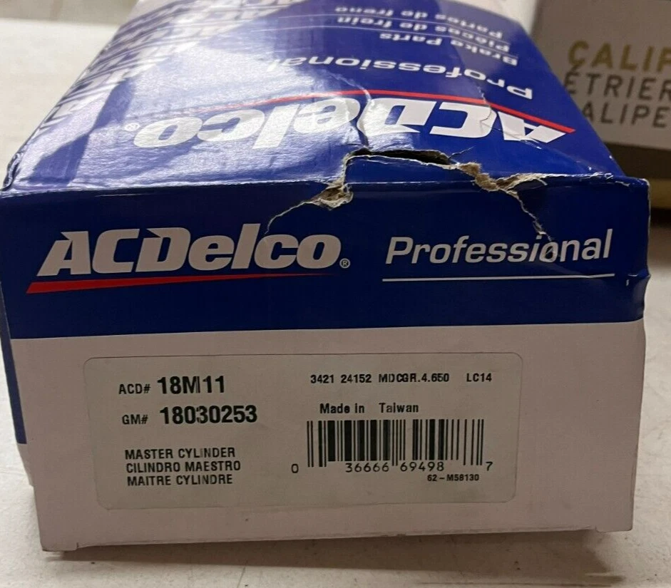 Cilindro maestro de freno ACDelco Professional 18M11 para Chevy C50 1980-1983 ^ Foto 2 de 2