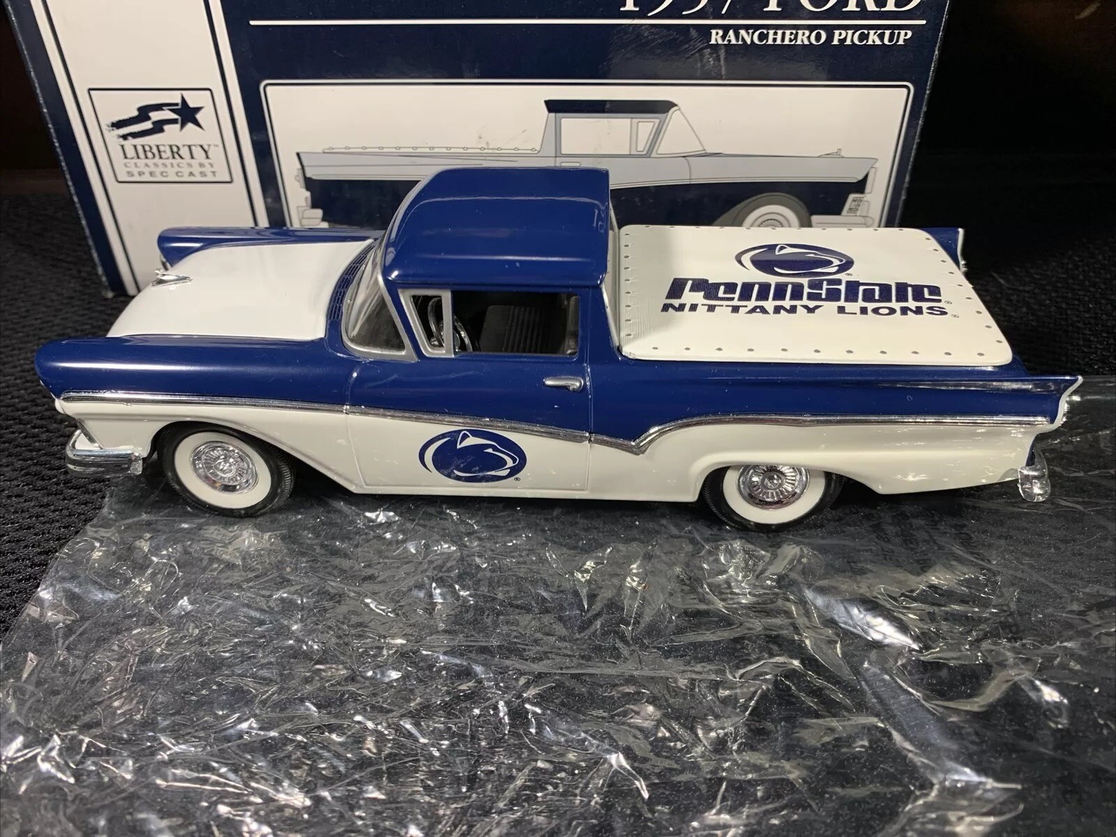 1957 Ford Ranchero car model to Pickup Liberty classics by Spec Cast ...