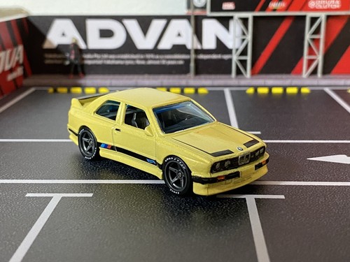Hot wheels Custom BMW E30 M3 Wheel Swapped Drilled and Tapped Loose - 第 7/8 張圖片
