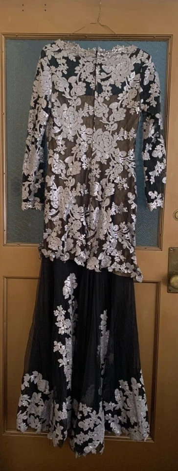 TADASHI SHOJI SEQUIN LONG DRESS LONG SLEEVE SIZE 6 BLACK/SILVER CUT#34972 - Image 4 of 4