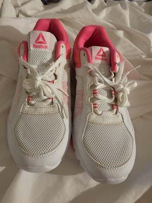 Reebok CLASSIC Breast Cancer Awareness Edition - New with Tags (NWT)