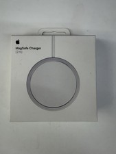 Apple MagSafe Charger 2 m : Wireless Charger with Fast-Charging Capability