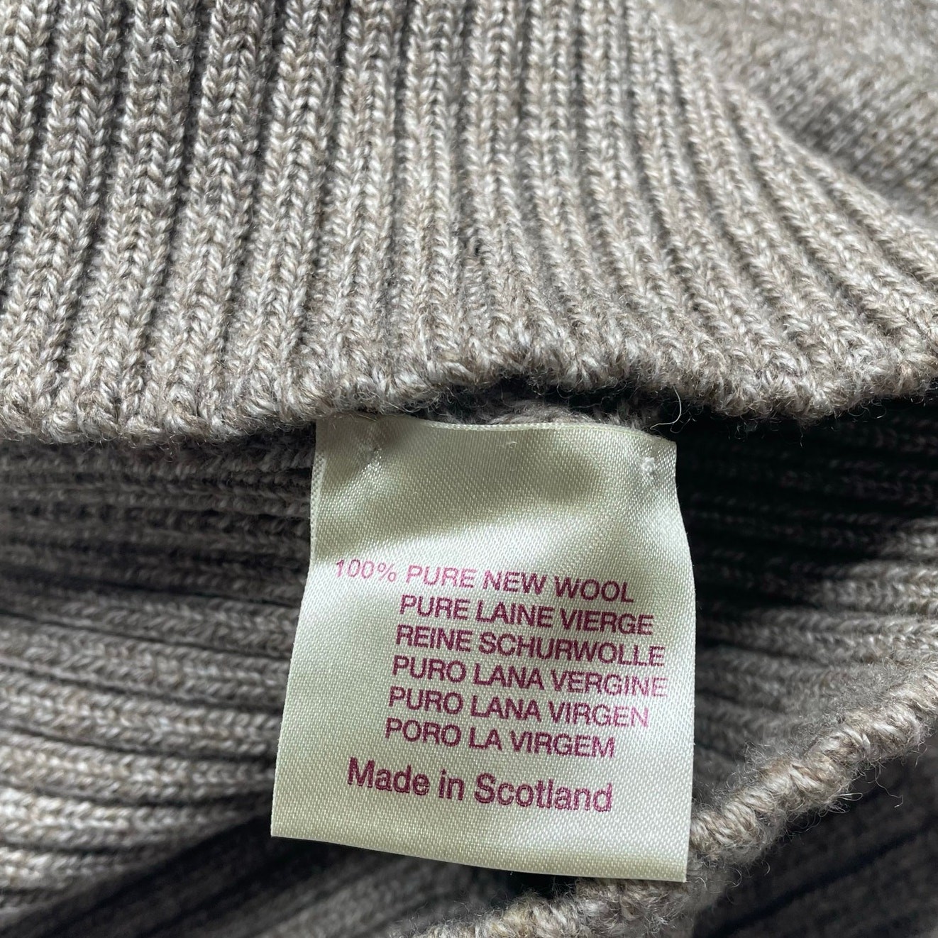 Purdey Knit Sweater Pure New Wool Made in Scotland No Size Tag