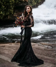 Black Gothic Wedding Dresses Long Sleeves V-Neck Lace Mermaid Bridal Gowns