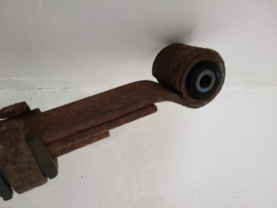 GMC SIERRA 2500 1999 2000 camioneta diestro muelle hoja trasera 8200 PBV 20818578        Foto 2 de 4