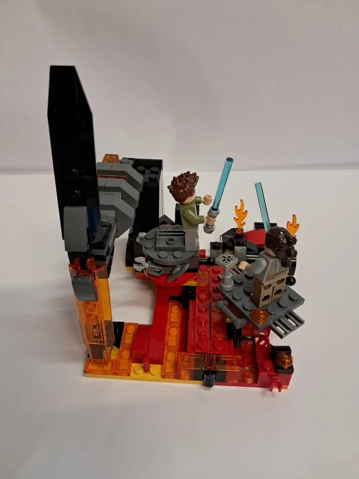 LEGO Star Wars 75269 Duel on Mustafar, foto 4 di 5