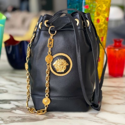 GIANNI VERSACE COUTURE cordón Bolso de hombro de cuero negro con cadena  Bondage | eBay