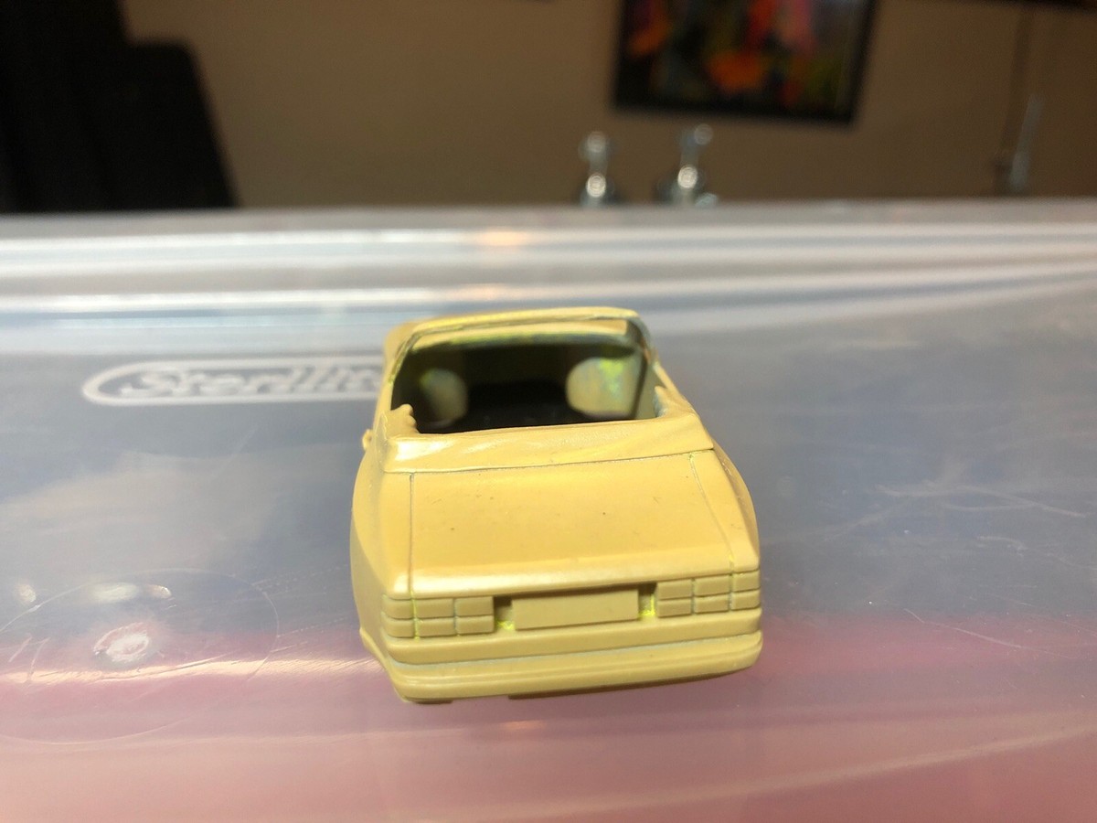 Kit 1/43 Porsche 944 Artz Combi – Record / MRF / Spark, Résine, Italie