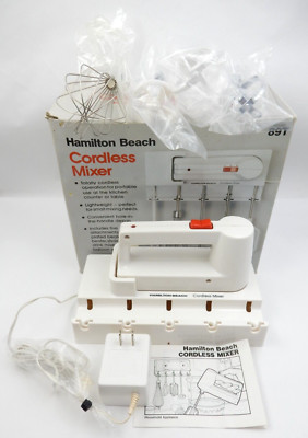 VINTAGE NEW SPACE SAVER HAMILTON BEACH CORDLESS MIXER MODEL 89T ~ NEW OLD STOCK