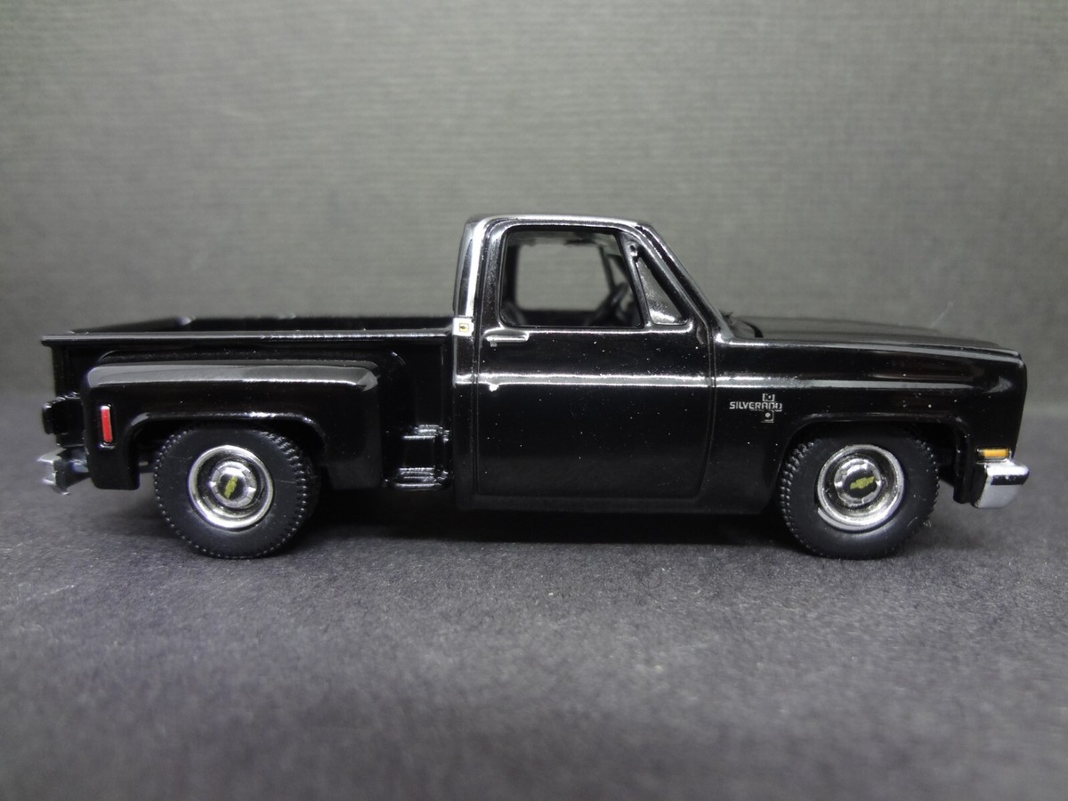 ブラックウィドーサベージ 14p 2014 Chevrolet Silverado 1500 4x4 Work Truck 4dr Crew Cab
