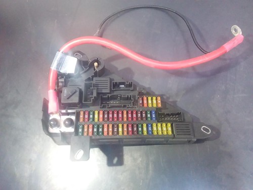 BMW 5 SERIES FUSE BOX IN BOOT, E60, 10/03-04/10 03 04 05 06 07 08 09 10