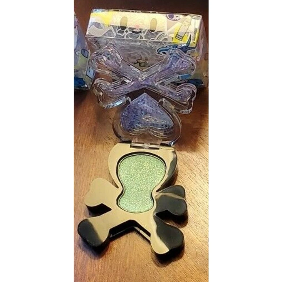 TOKIDOKI Cromatico Eyeshadow in Bastardino ~ Green - Image 3 of 4