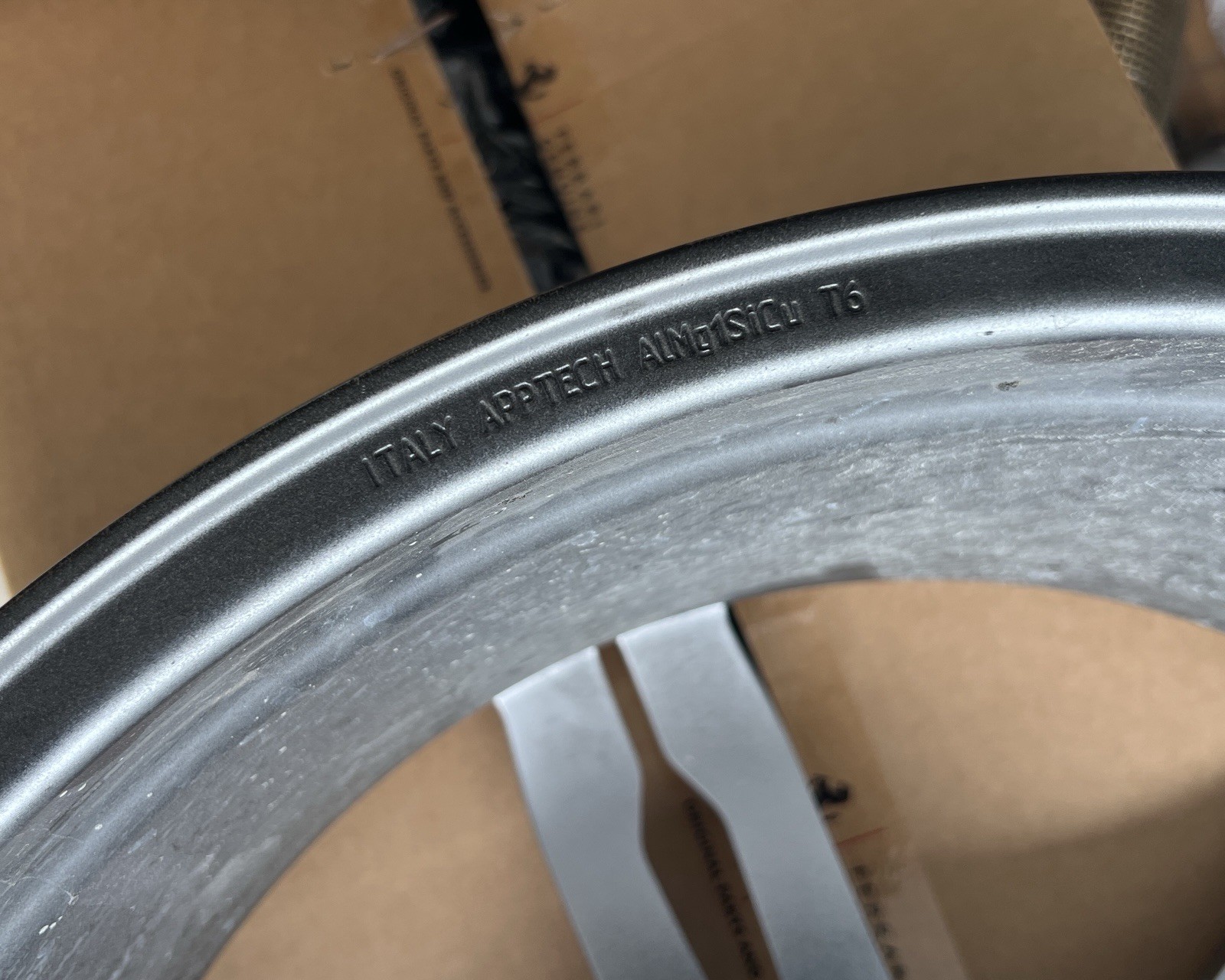 Ferrari GTC4Lusso Front Wheel P/N 328456