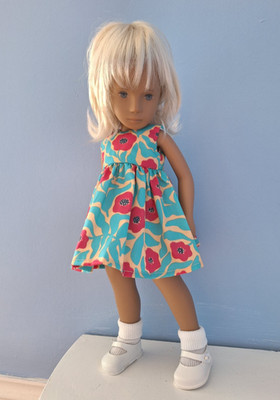 BJB Vintage Sasha Puppenkleidung, hübsches Retro Print Cerise Blumen Kleid