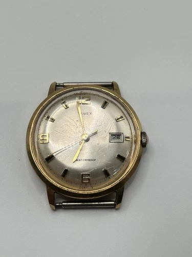 Vintage 1970's Timex 36MM Gold Tone Date Manual Wind Up Mens Watch