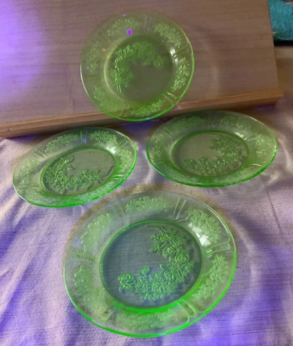 Vintage Uranium Cabbage Rose Sharon Pattern Set 4 Plates 6" Floral Glow