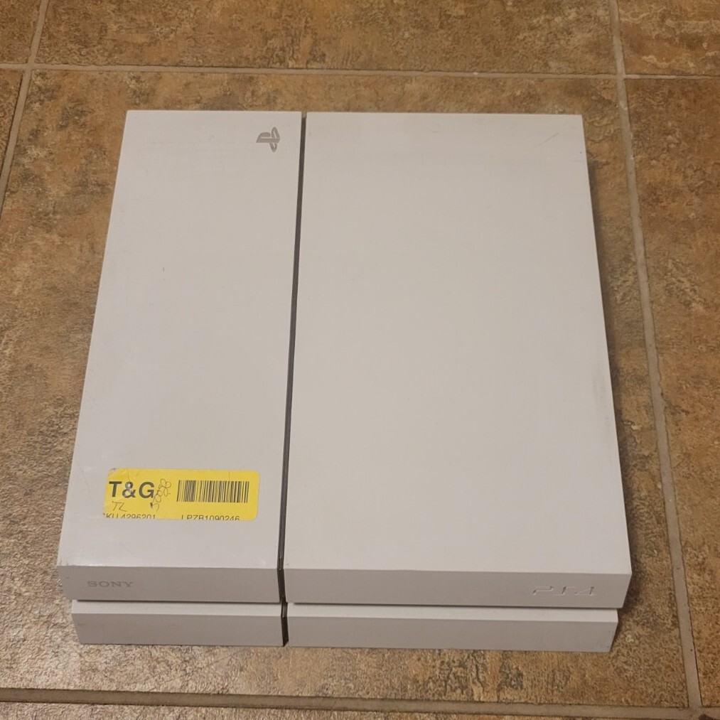 PlayStation 4 PS4 500GB Glacier WHITE ***Software Update