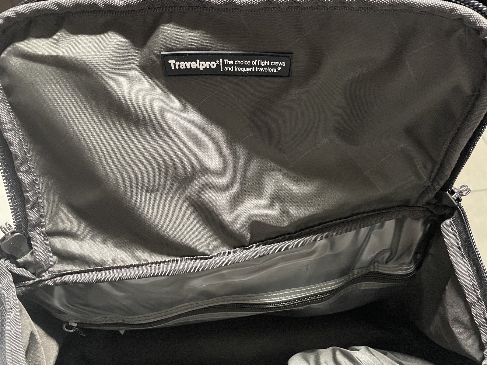 TravelPro Flight Crew 5 Multi Purpose Tote Bag Black New 3608-NWT